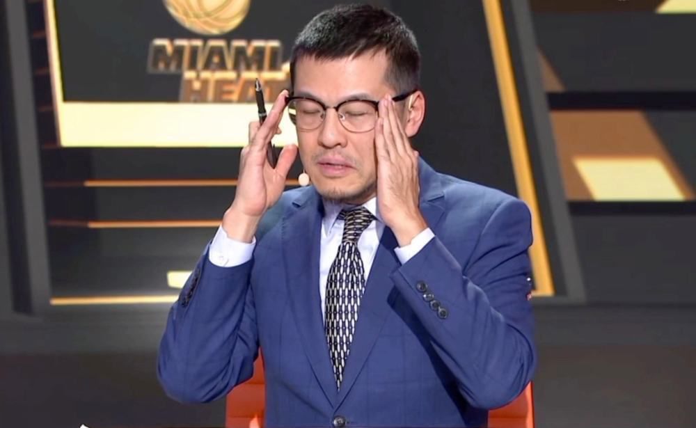 女主播扒开内衣无遮挡